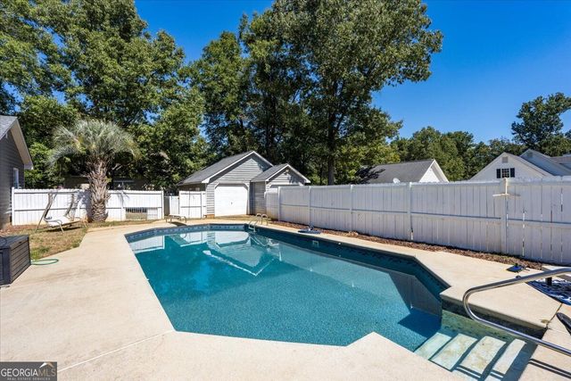 5817 Huddersfield Road, Macon, GA 31210