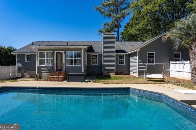 5817 Huddersfield Road, Macon, GA 31210