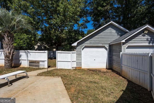 5817 Huddersfield Road, Macon, GA 31210