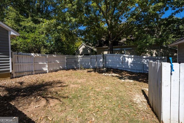 5817 Huddersfield Road, Macon, GA 31210
