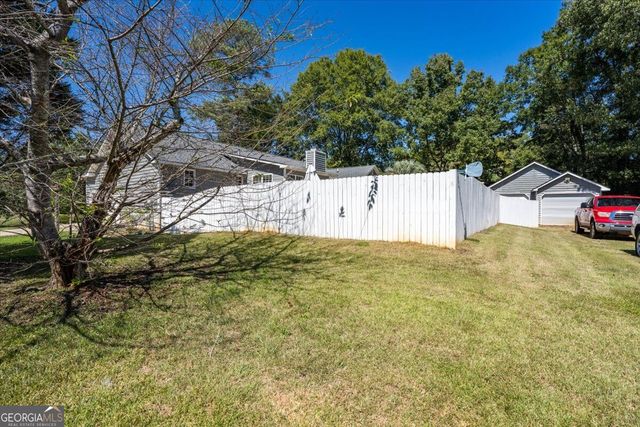 5817 Huddersfield Road, Macon, GA 31210