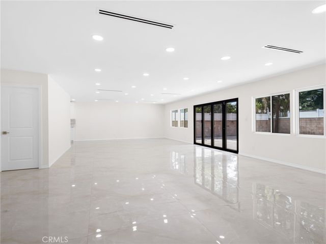 15951 Bahama, North Hills, CA 91343