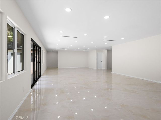 15951 Bahama, North Hills, CA 91343