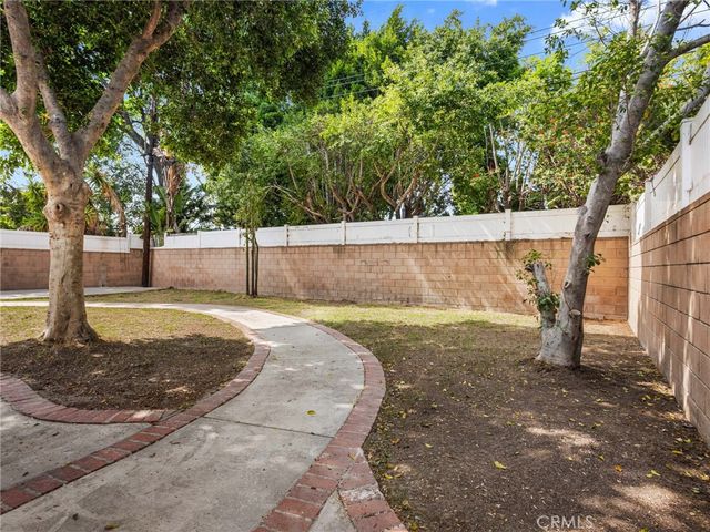 15951 Bahama, North Hills, CA 91343