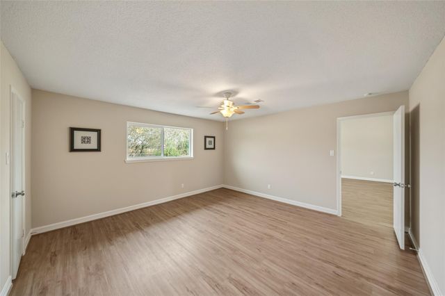 355 Windsor Square, Alvin, TX 77511