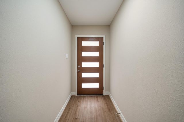 355 Windsor Square, Alvin, TX 77511