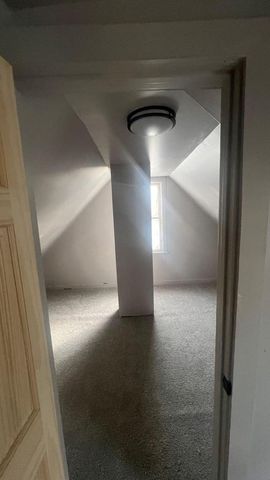 1225 W Keefe AVENUE W, Milwaukee, WI 53206