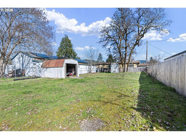76317 KLOHN Rd, Oakridge, OR 97463