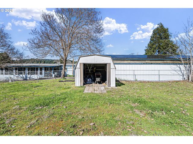 76317 KLOHN Rd, Oakridge, OR 97463