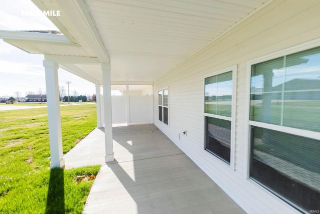 7901 S Westmead Drive, Newberry, IN 47449