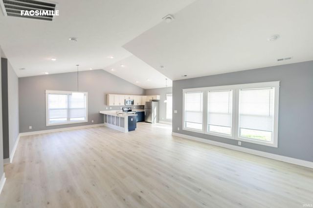 7901 S Westmead Drive, Newberry, IN 47449
