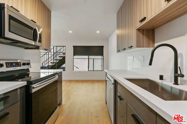 3622 Keystone Avenue 3, Los Angeles, CA 90034