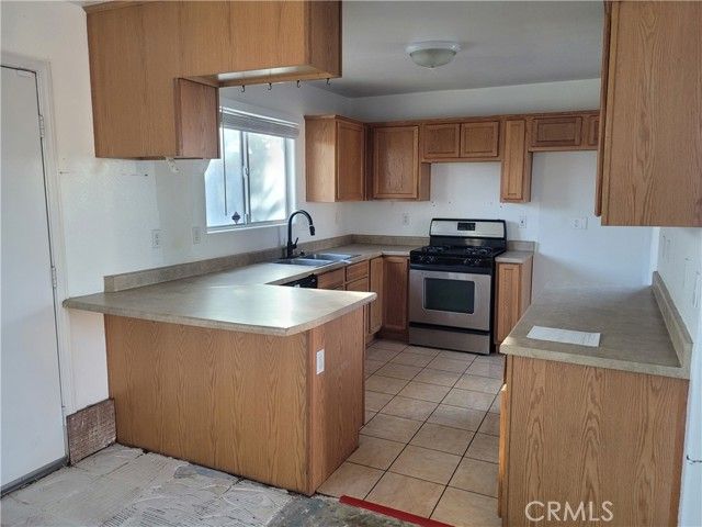 25064 Avenida Laredo, Barstow, CA 92311