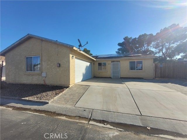 25064 Avenida Laredo, Barstow, CA 92311