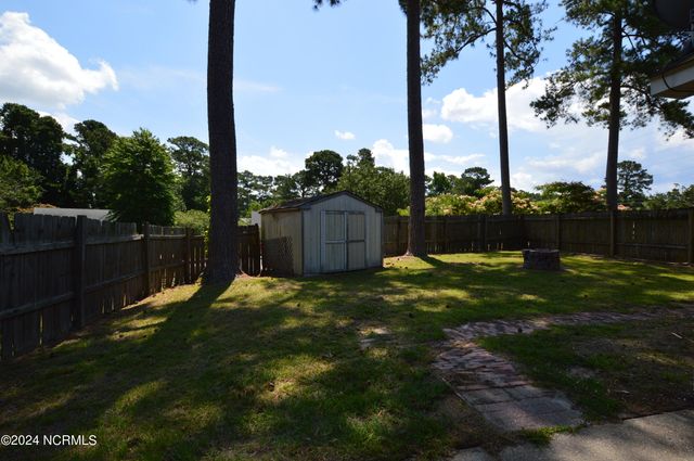 206 Wedgewood Drive, Jacksonville, NC 28546