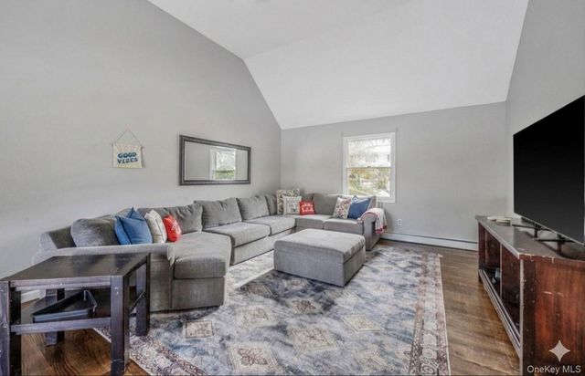 52 Grant Street, East Northport, NY 11731