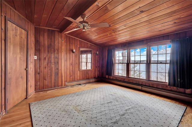 97 Lakeside Trail, Ridge, NY 11961