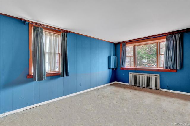 97 Lakeside Trail, Ridge, NY 11961