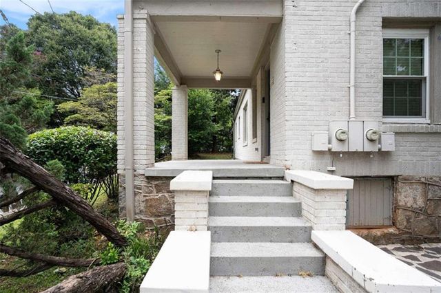 492 HEMLOCK Circle, Atlanta, GA 30316