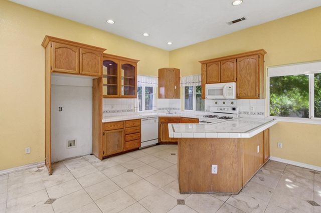 7839 Mountain Ave, Orangevale, CA 95662