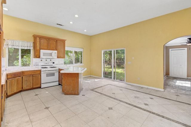 7839 Mountain Ave, Orangevale, CA 95662