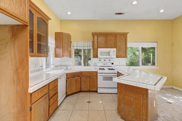 7839 Mountain Ave, Orangevale, CA 95662