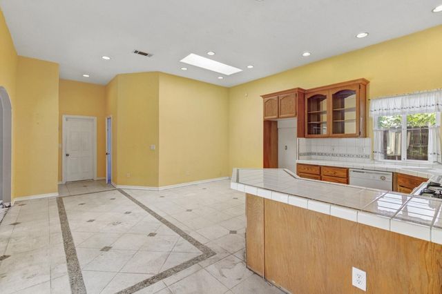 7839 Mountain Ave, Orangevale, CA 95662