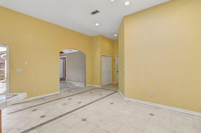 7839 Mountain Ave, Orangevale, CA 95662
