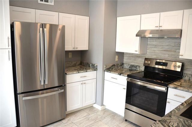 1802 HIGH STREET, Leesburg, FL 34748