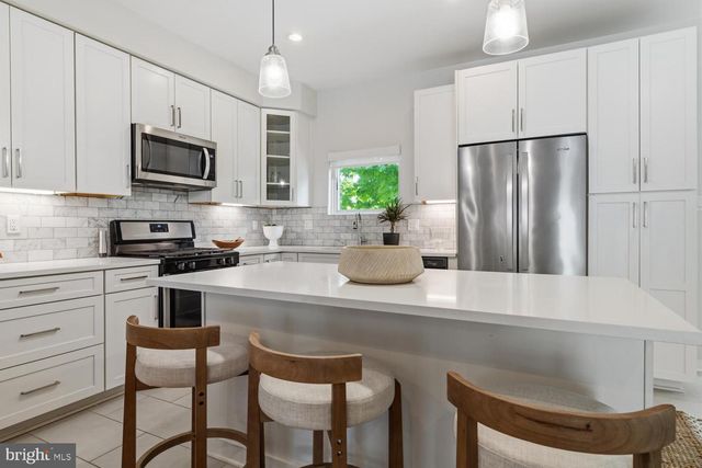 7006 PIPERS GLEN WAY, Philadelphia, PA 19119