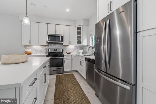 7006 PIPERS GLEN WAY, Philadelphia, PA 19119