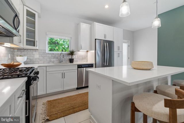7006 PIPERS GLEN WAY, Philadelphia, PA 19119