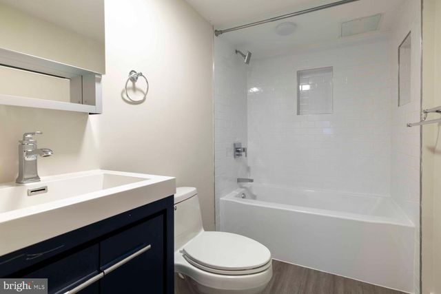 7006 PIPERS GLEN WAY, Philadelphia, PA 19119