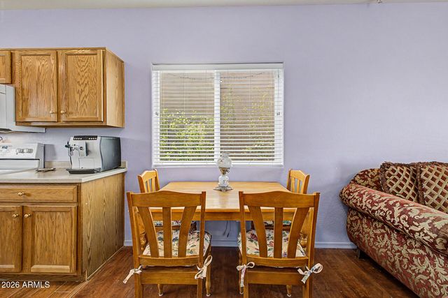 445 W REIZEN Drive, Morristown, AZ 85342