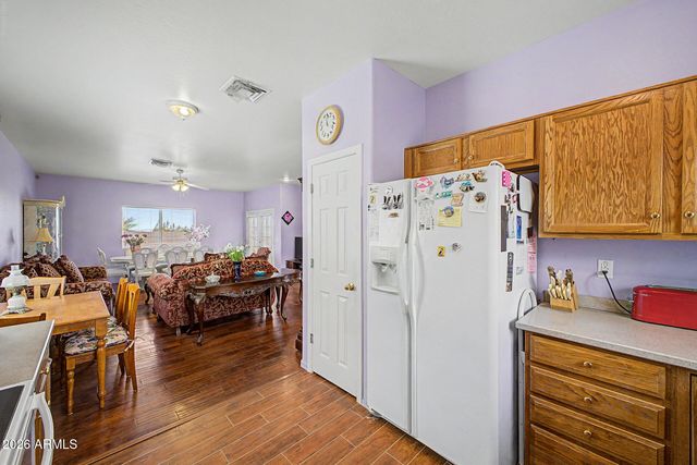 445 W REIZEN Drive, Morristown, AZ 85342