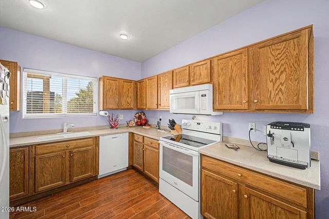 445 W REIZEN Drive, Morristown, AZ 85342