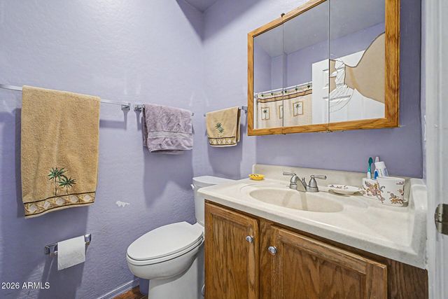 445 W REIZEN Drive, Morristown, AZ 85342