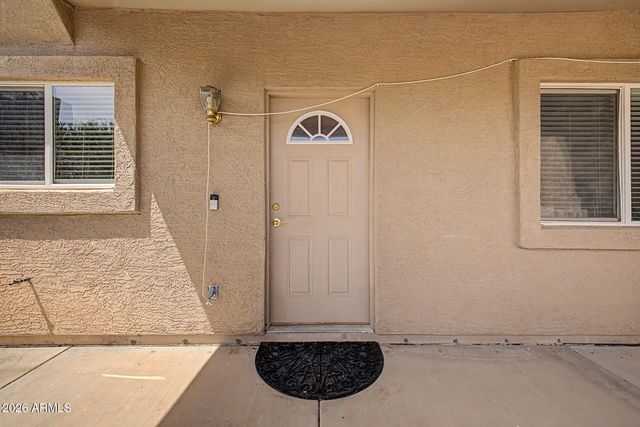 445 W REIZEN Drive, Morristown, AZ 85342