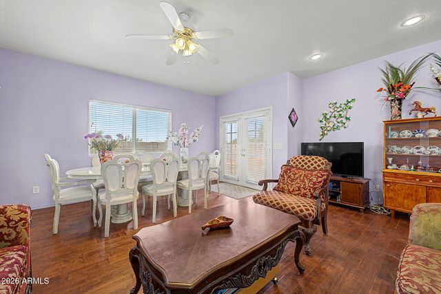 445 W REIZEN Drive, Morristown, AZ 85342