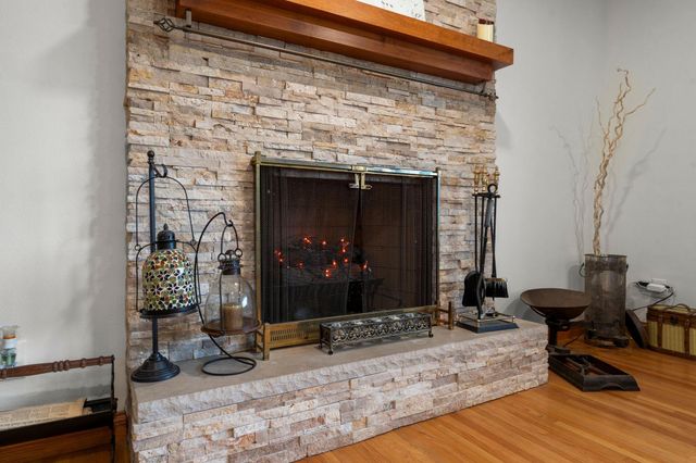 8 Imperial Drive E, West Saint Paul, MN 55118