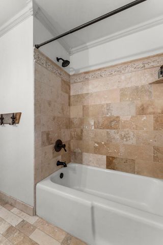 8 Imperial Drive E, West Saint Paul, MN 55118
