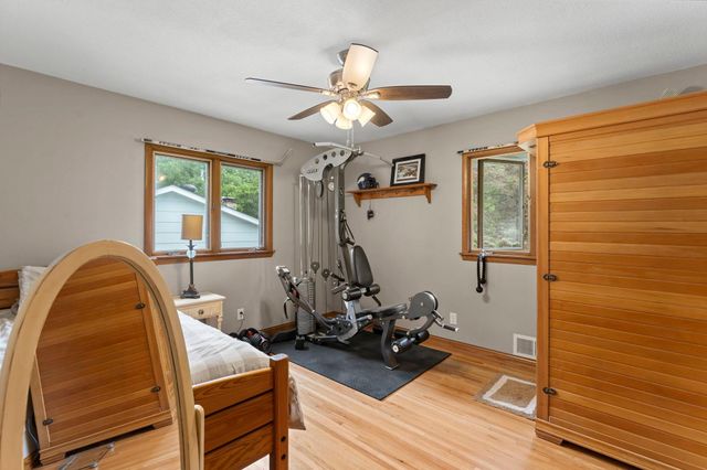 8 Imperial Drive E, West Saint Paul, MN 55118