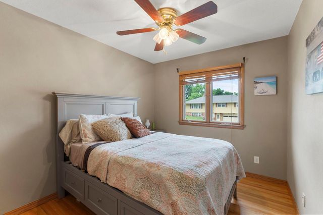 8 Imperial Drive E, West Saint Paul, MN 55118