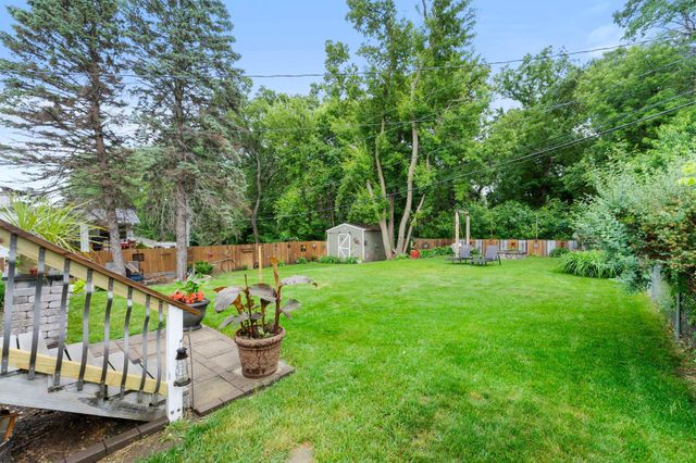 8 Imperial Drive E, West Saint Paul, MN 55118