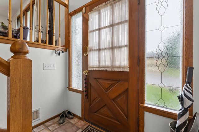 8 Imperial Drive E, West Saint Paul, MN 55118
