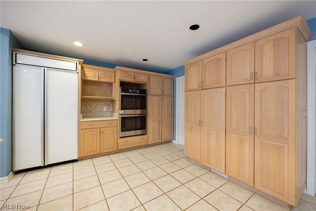 3475 Rolling Hills Drive, Pepper Pike, OH 44124