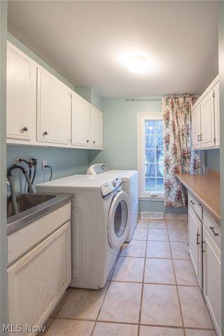 3475 Rolling Hills Drive, Pepper Pike, OH 44124
