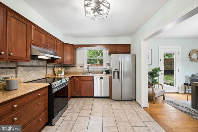 106 W NORTHERN PKWY, Baltimore, MD 21210