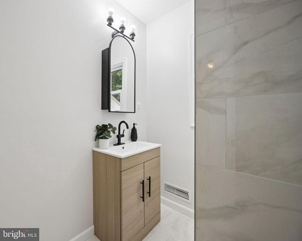 106 W NORTHERN PKWY, Baltimore, MD 21210