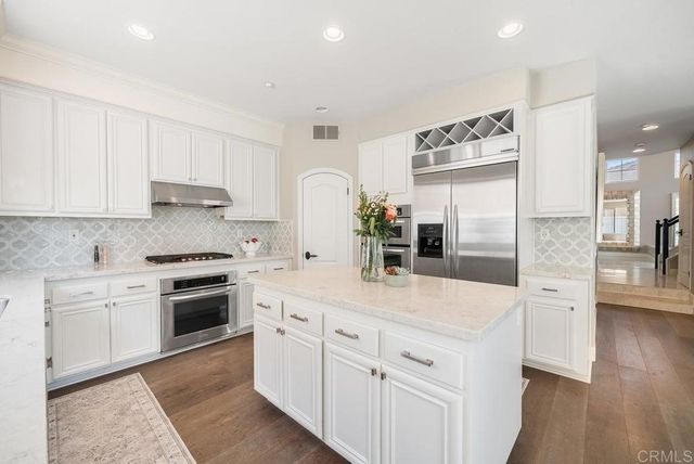 2361 Old Ranch Rd, Escondido, CA 92027
